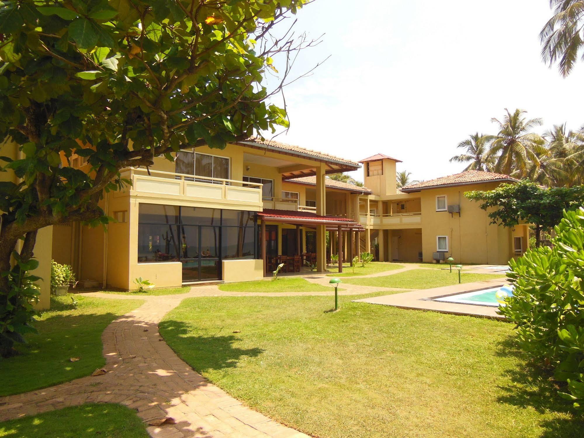 Sanmali Beach Hotel Marawila Eksteriør bilde
